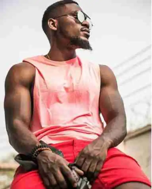 #BBNaija: Tobi’s Self-Acclaimed Ex-Girlfriend Accuses Him Of Sleeping With Her Friend